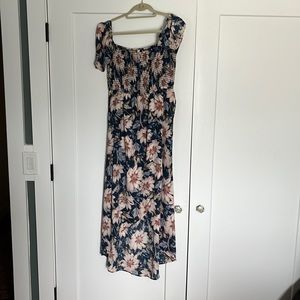 Maternity dress. Floral made by Pinkblush